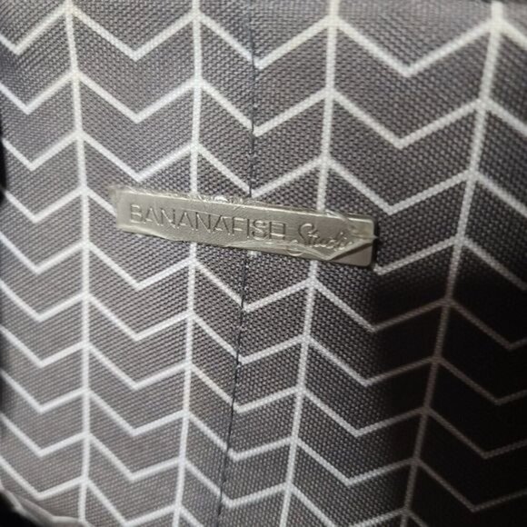 Bananafish Studio Sienna Arrow Tote Diaper Bag Grey - Picture 6 of 14